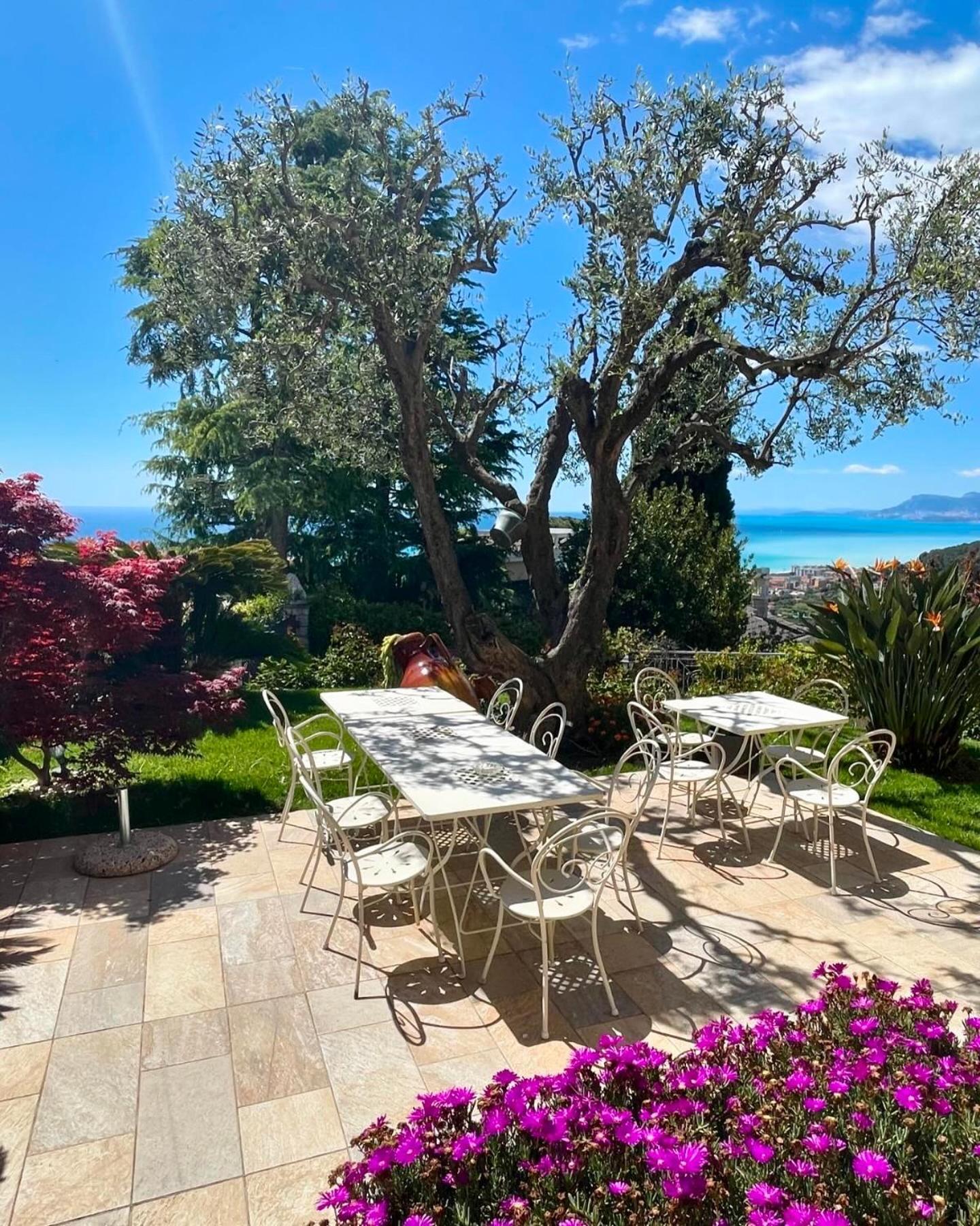 Villa Gaia - Luxury Villa, Pool & Wellness Rooms Bordighera Exterior foto
